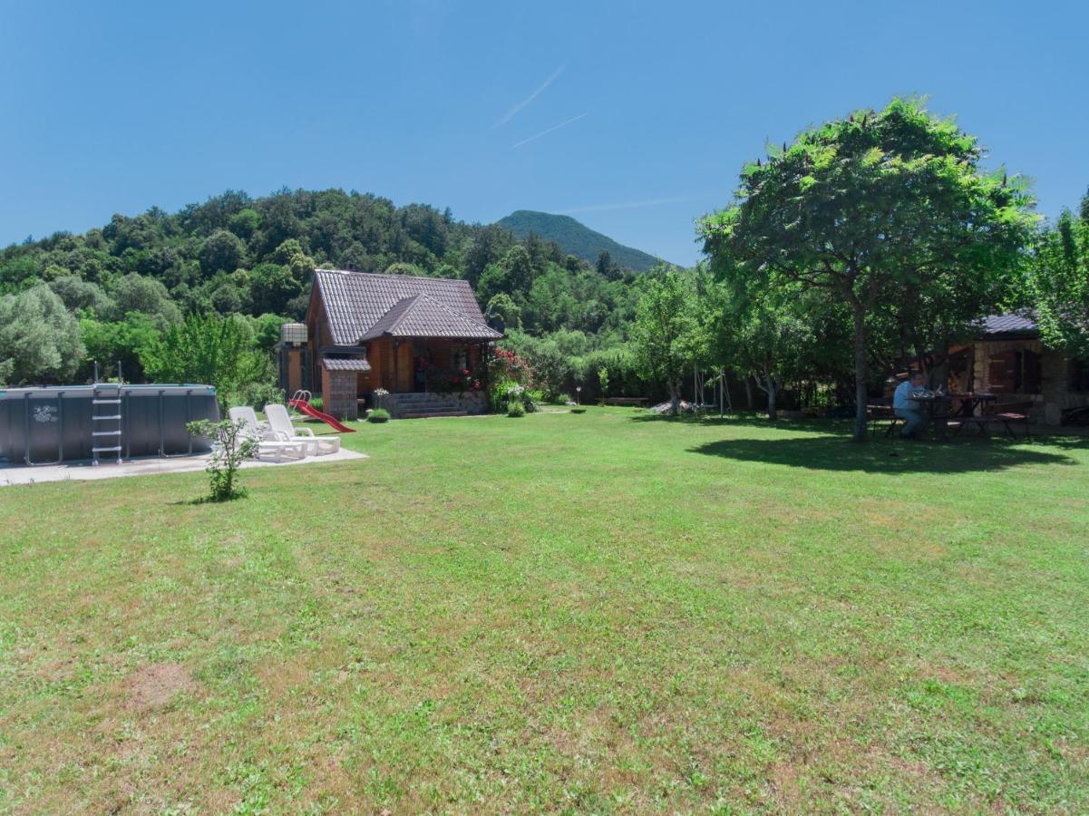 Vez Holiday home